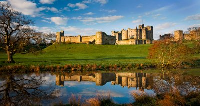 Alnwick_Castle_.jpg