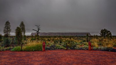 Uluru 4.jpg